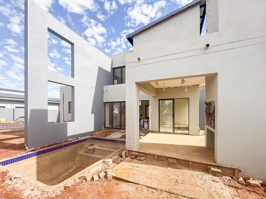 4 Bedroom Property for Sale in Melodie North West